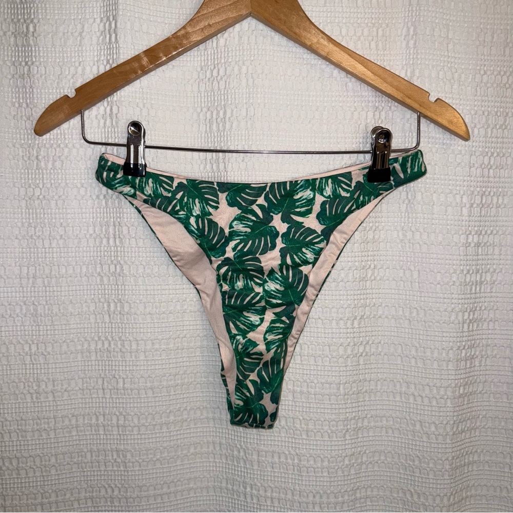 Superdown Sofia Palm Frond Print Bikini - image 5